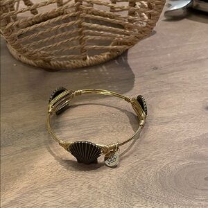 Bourbon & Bowtie Gold Shell Bangle Bracelet